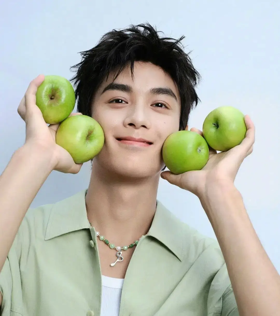 吳磊因受傷取消見面會 為粉絲報銷機酒等全部路費