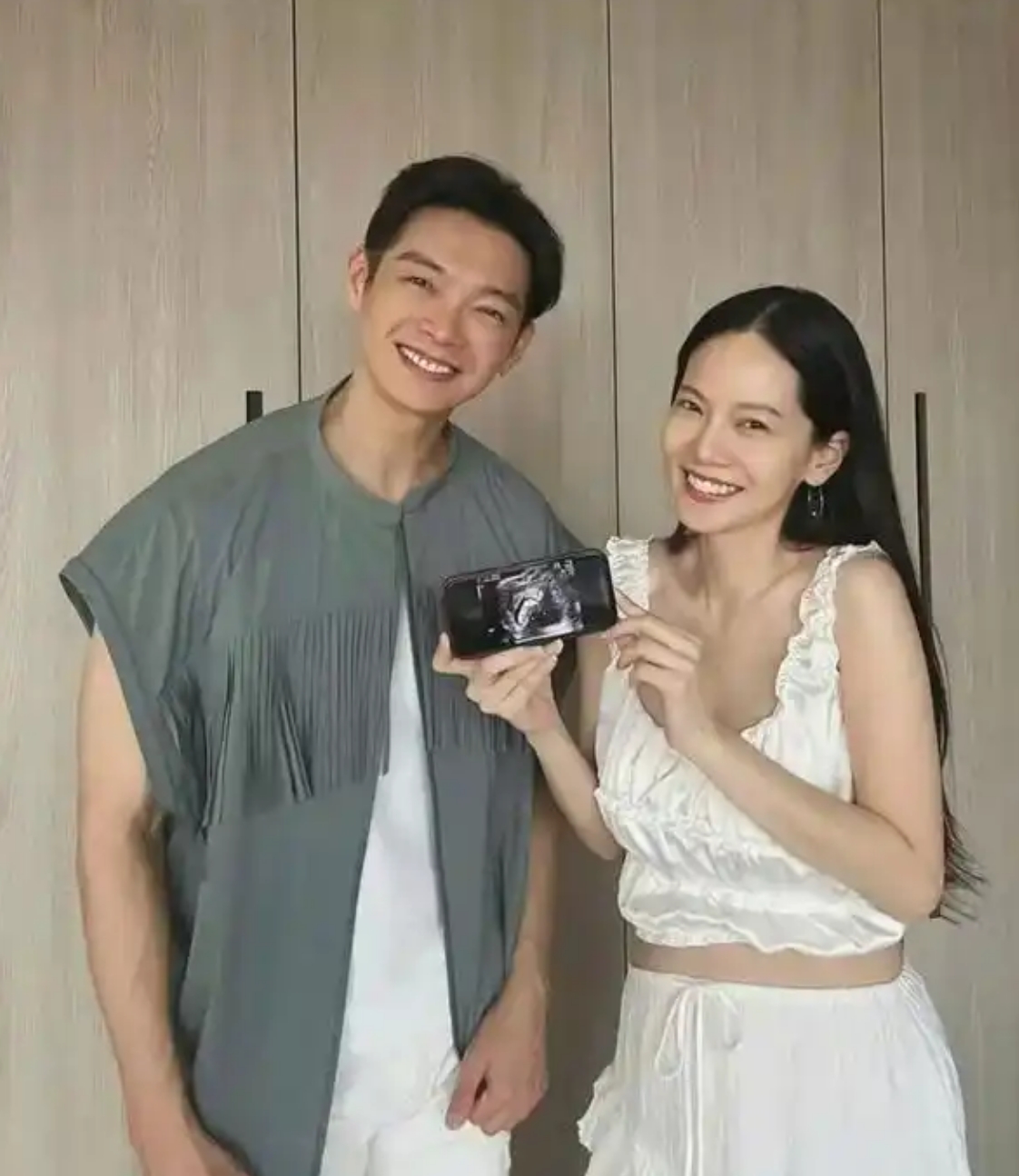 曾之喬宣布懷孕 與辰亦儒升級為父母