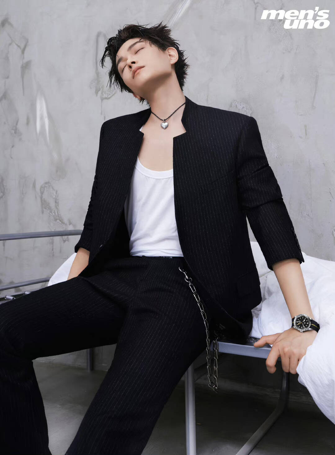 774b407bdb4da2d6f884990c5bc2ba74_720.png 丁禹兮風(fēng)度8月雜志封面大片/壹號(hào)娛樂